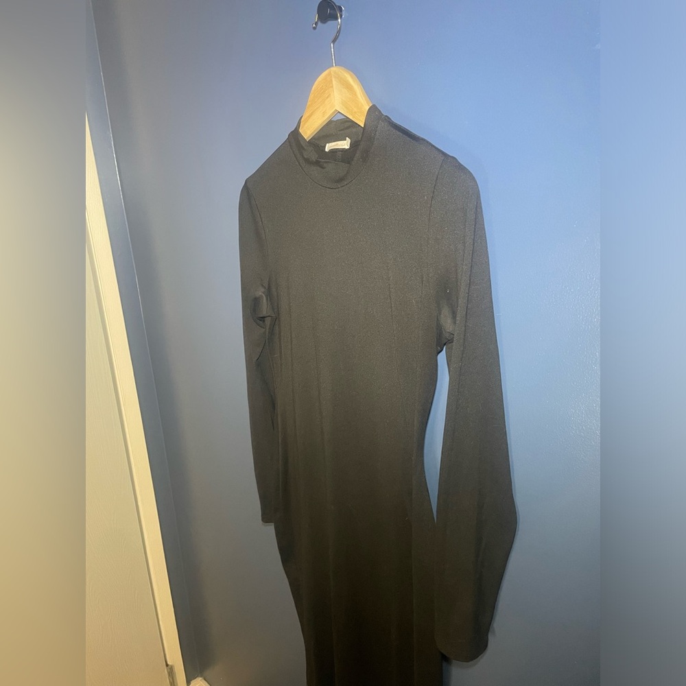 Heart & Hips (Fashion Nova) Black Bodycon Maxi Dress with Slit, Size L.
